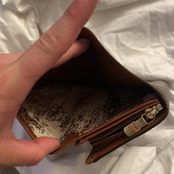 Louis Vuitton Monogram Les Tresor Wallet - Picture 5 of 8